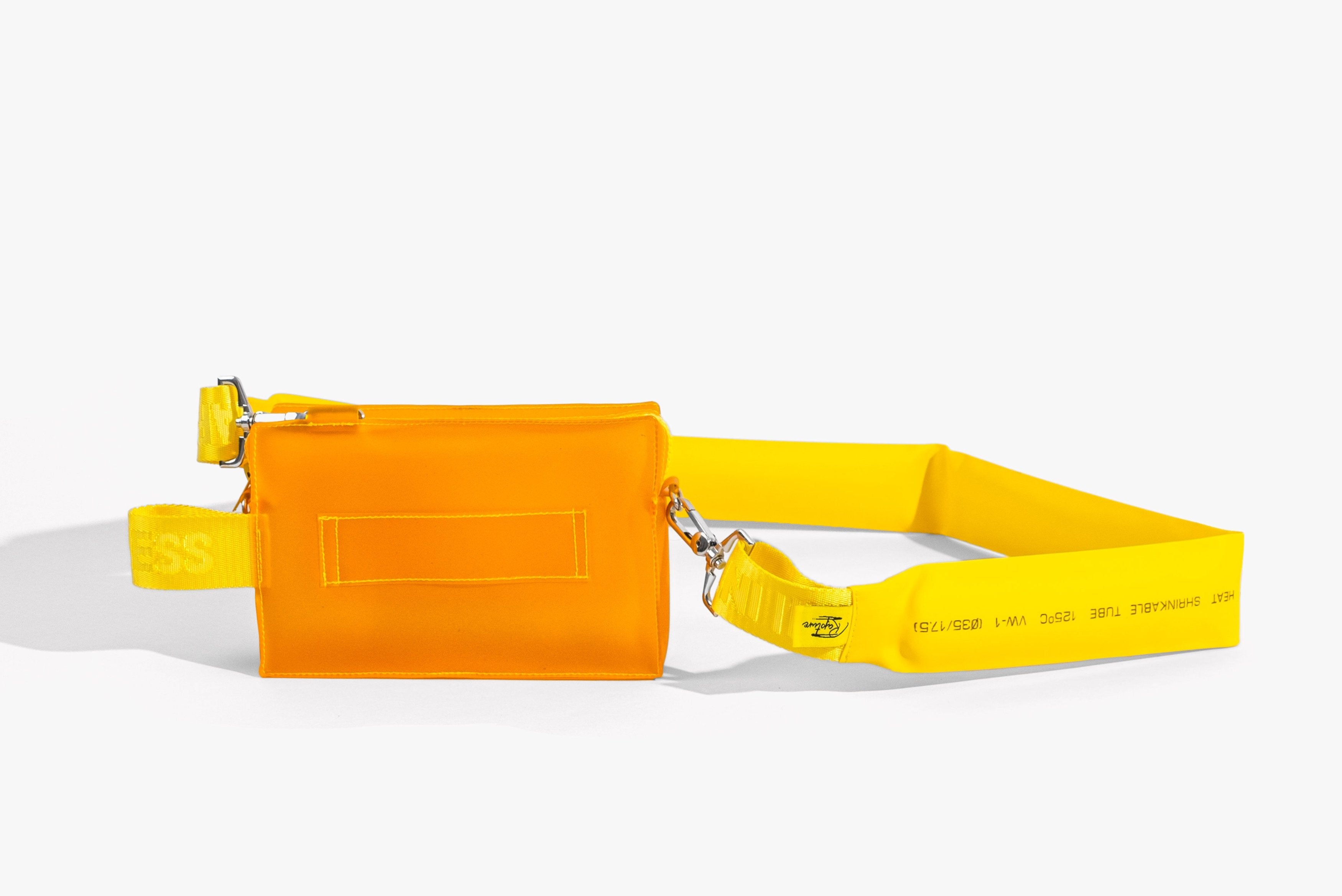 Vitamin.C MSNGR Bag