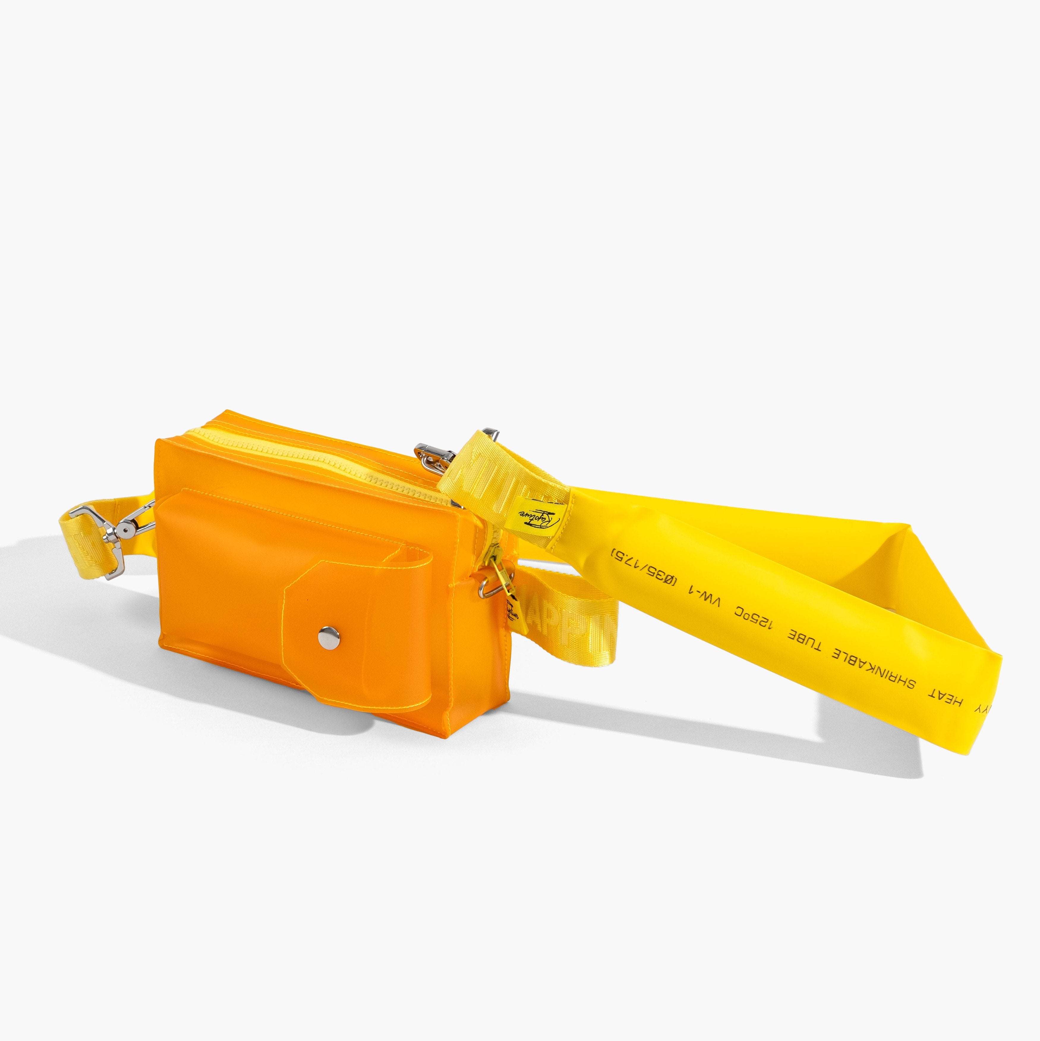 Vitamin.C MSNGR Bag