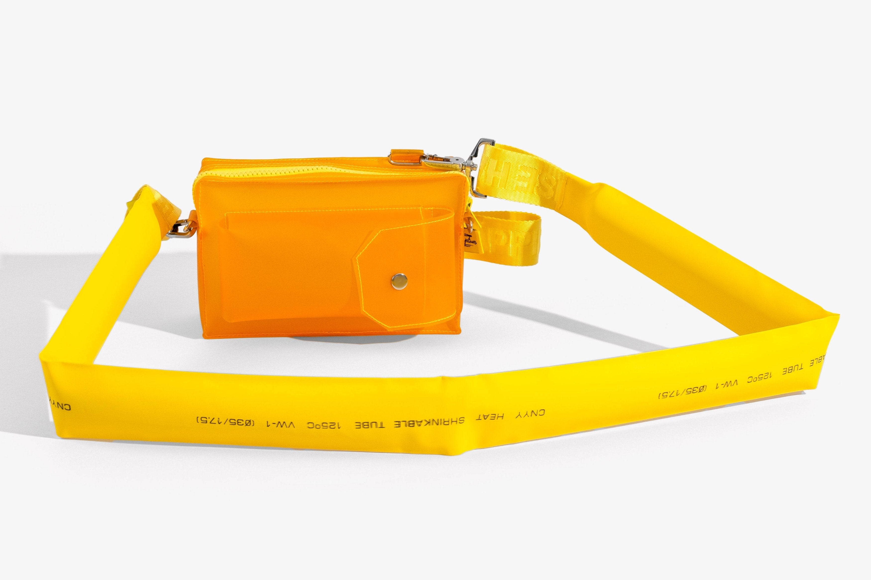 Vitamin.C MSNGR Bag